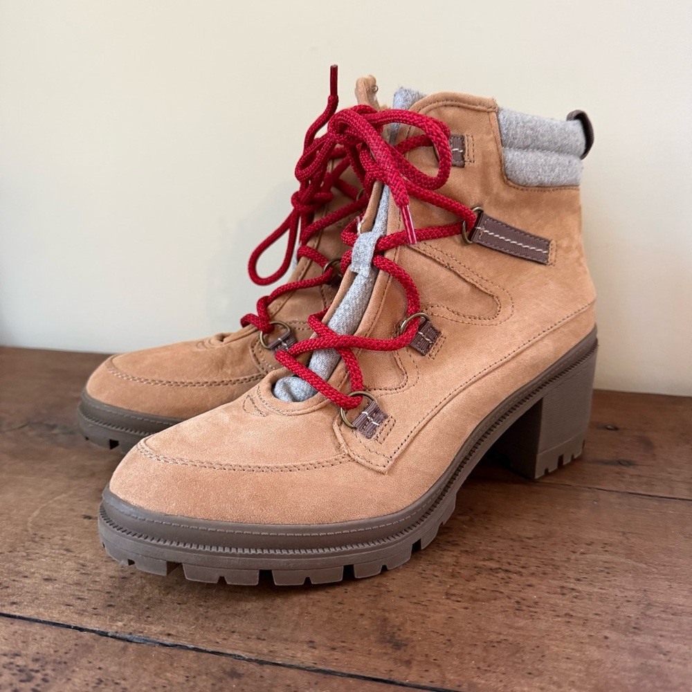 Jellypop Tan Great times Lace-Up Boots with Red Laces